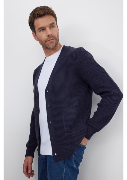Erkek Standart Fit Normal Kesim V Yaka Düğmeli Lacivert Hırka fiyatları