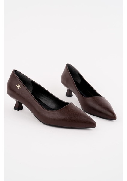 Kadın Yandan Tokalı Kısa Ökçeli Topuklu Ayakkabı modelleri