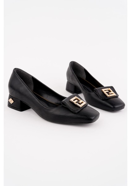 Kadın Tokalı Kısa Ökçeli Topuklu Ayakkabı fırsatları