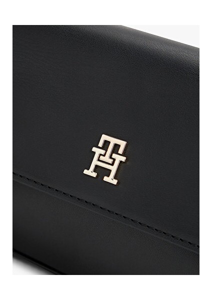 Latam Solid Suni Deri Çapraz Çanta modelleri