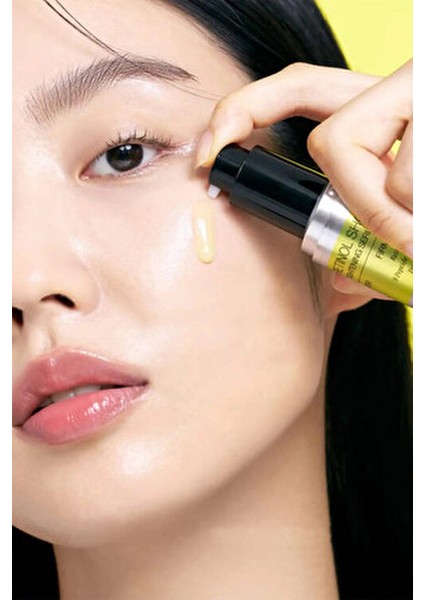 Retinol Shot Tightening Serum 30 ml Yaşlanma Karşıtı Etkili Tüm Cilt Tipleri İçin Aydınlatıcı