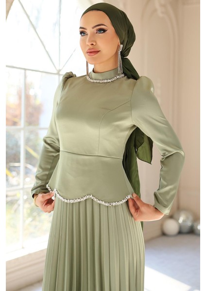 Taş ve Inci Detaylı Piliseli Saten Tesettür Abiye Elbise Açık Yeşil 1682 modelleri