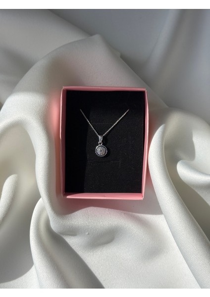 Zirkon Kolye Silver Renk modelleri