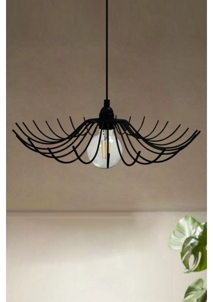 Şık Siyah Metal Sarkıt Avize, Modern ve Zarif Aydınlatma Seçeneği
