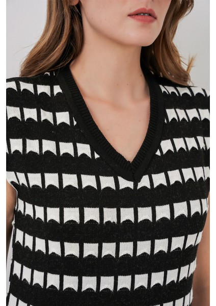 Kadın Bdart Desenli Triko Midi Elbise Siyah fırsatları