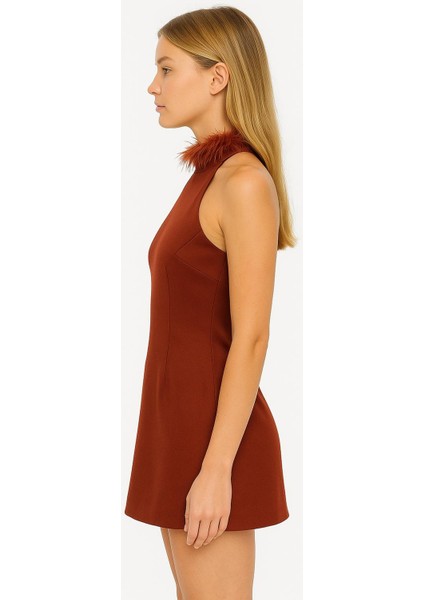 Kadın Bordo Tüy Detaylı Dik Yaka Yeniyıl Abiye Elbise fiyatları