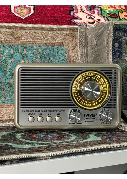 Dekoratif Halı Hediyeli Nostaljik Bluetooth Radyo – El Fenerli USB Sd Kartlı Şarjlı Masaüstü Retro Hediyelik Hoparlör