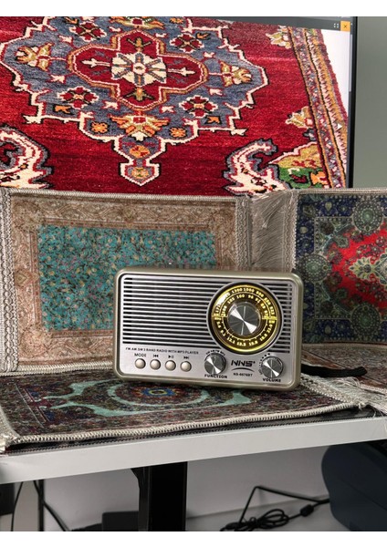 Dekoratif Halı Hediyeli Nostaljik Bluetooth Radyo – El Fenerli USB Sd Kartlı Şarjlı Masaüstü Retro Hediyelik Hoparlör