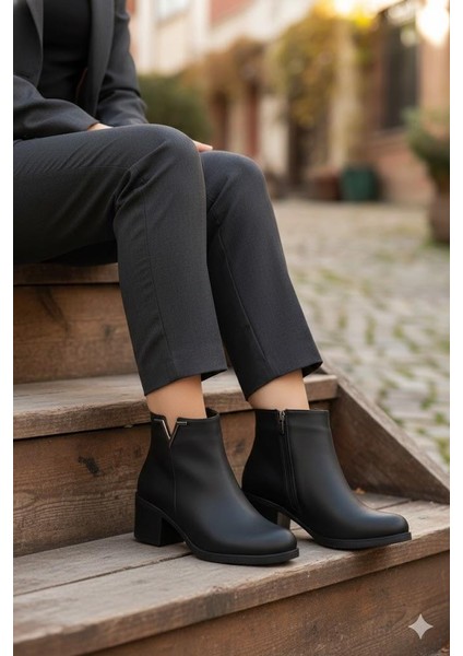 30542 Rahat Toka Detaylı 5 cm Topuk Yüksekliği Sıcak Astar Kadın Bot