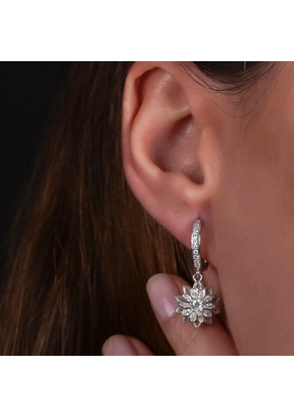 Lotus Gümüş Küpe KP02 fırsatları