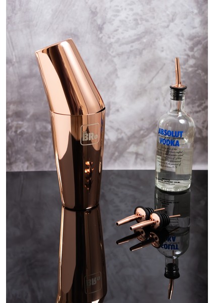 850ML Rose Gold Boston Shake Seti ve 2 Şişe Dökücü, Şık ve Kullanışlı Tasarım