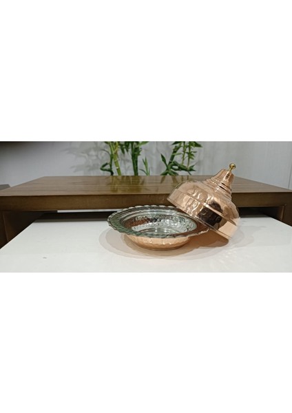 El Yapımı Bakır Büyük Lokumluk, Şık ve Dayanıklı Tasarım fiyatları