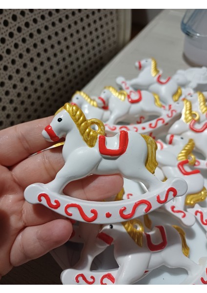 Şans Başarı Atı, Bereket Atı, Yeni Yil Ağaç Süsü Ev Ici Duvar Süsü, Araç Ici Ayna Süsü, Yeni Yil Hediyesi,doğum Günü Hediyesi Sevgililer Günü Hediyesi, Kurumsal Hediyelik fiyatları