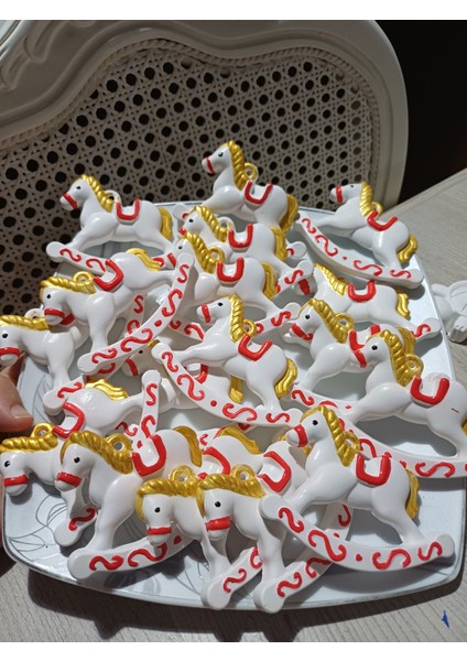 Şans Başarı Atı, Bereket Atı, Yeni Yil Ağaç Süsü Ev Ici Duvar Süsü, Araç Ici Ayna Süsü, Yeni Yil Hediyesi,doğum Günü Hediyesi Sevgililer Günü Hediyesi, Kurumsal Hediyelik indirimleri