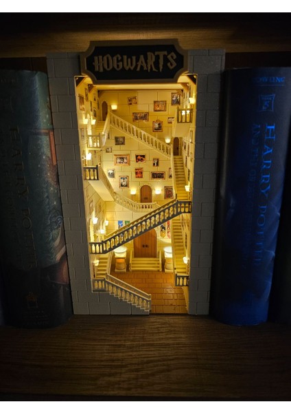 Harry Potter Hogwarts Kitaplık Arası Dekor fiyatları