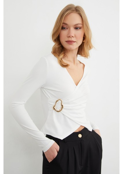 Toka Detaylı Kruvaze Yaka Bluz indirimleri