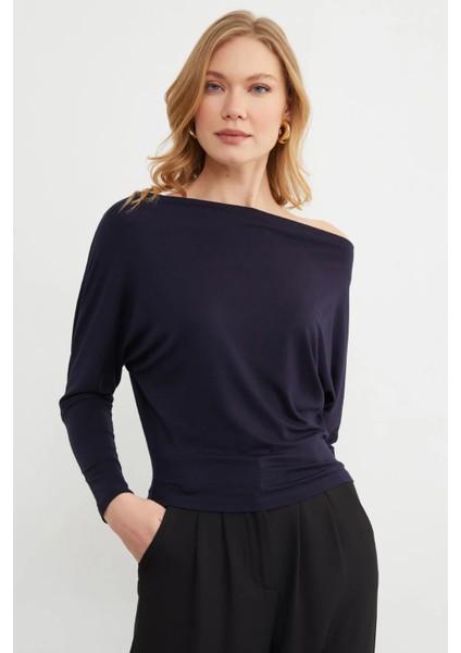 Basic Kayık Yaka Yarasa Kol Bluz