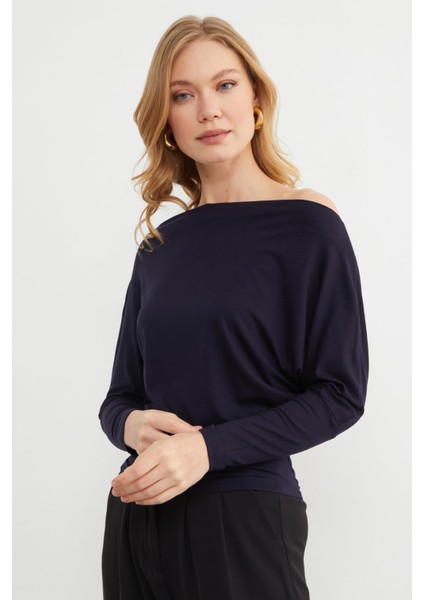 Basic Kayık Yaka Yarasa Kol Bluz fiyatları