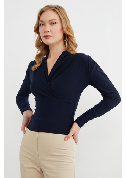 Omuz Vatkalı Kruvaze Yaka Bluz indirimleri