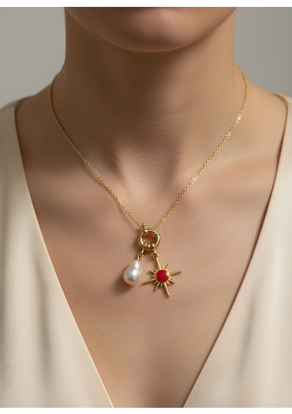 Incili Kırmızı Mineli Kutup Yıldızı Kolye