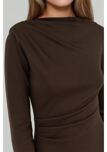 Kadın Yuvarlak Yakalı Drapeli Mini Elbise Kestane Kahvesi modelleri