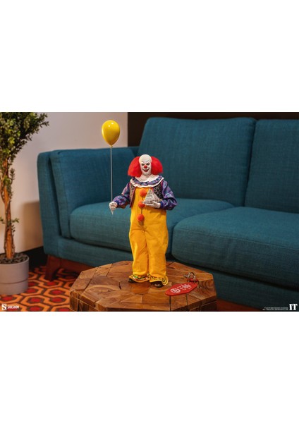 Pennywise (1990) Sixth Scale Figure fırsatları