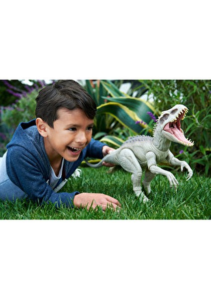 Mattel HNT63 Jurassic World Kamuflaj Dinozor Figürü 21 inç Ses ve Işık Özellikli Hediyelik