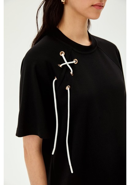 Bağcıklı Bisiklet Yaka Regular Örme Tişört fırsatları