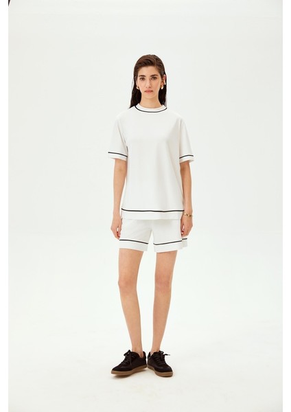 Şerit Detaylı Regular Örme Tişört fiyatları