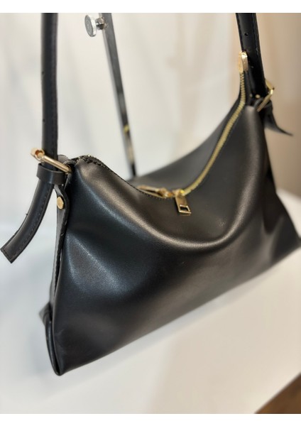 Aria Siyahtek Askılı Omuz Çantası fiyatları