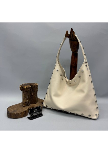 Krem Zımbalı Tek Omuz Çantası