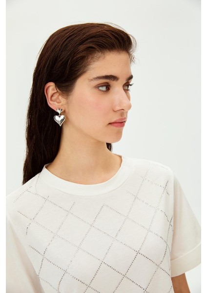 Taşlı Baklava Desenli Bisiklet Yaka Pamuklu Regular Örme Tişört fırsatları