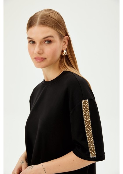 Inci Işlemeli Düşük Kol Regular Örme Tişört modelleri