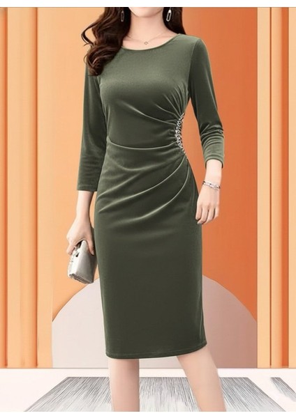 Kadın Uzun Kollu Bot Yaka Yanı Taş Detaylı Midi Kadife Elbise fiyatları