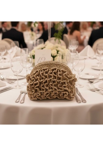 9516 El Yapımı Metalik Ip Fırfırlı Model Burslu Çanta / 21 x 17CM