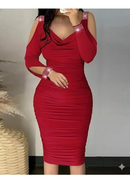 Kadın Omuzlardan Açık Uzun Kollu Taşlı Degaje Yakalı Sandy Midi Elbise