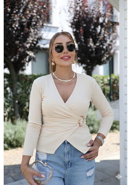 Yaman Market Kadın Uzun Kollu Kruvaze Yakalı Toka Detaylı Viskon Bluz