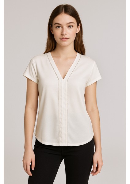 V Yaka Kısa Kollu Regular Örme Tişört