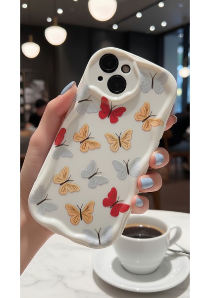 Apple iPhone 15 Uyumlu Renkli Kelebek Desenli Dalgalı Kenar Kılıf - Kamera Korumalı