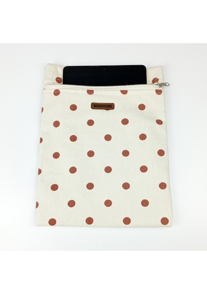 El Yapımı Puantiye Desenli Kitap ve Tablet Kılıfı