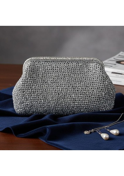 1366 El Yapımı Metalik Şık Burslu Clutch Çanta / 22 x 34 cm