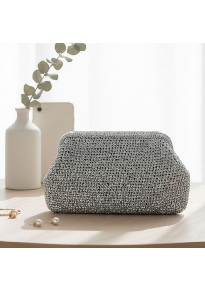 1366 El Yapımı Metalik Şık Burslu Clutch Çanta / 22 x 34 cm modelleri
