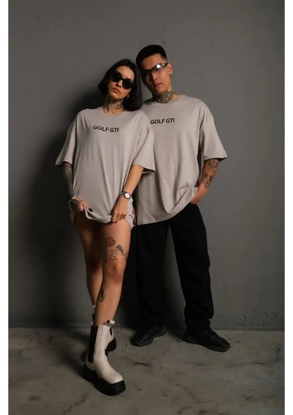 Erkek Oversize Baskılı Tişört – Golf Gtı Retro Araba Desenli, Ön - Arka Dijital Baskı, Sokak fiyatları