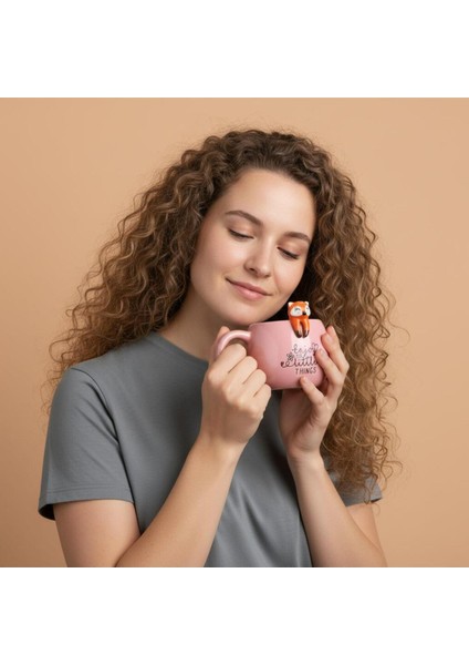 3D Sarkan Sevimli Hayvan Figürlü Seramik Kupa