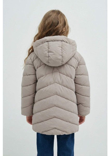 Kız Çocuk Su Geçirmez Kapüşonlu Parka C8520A824AU indirimleri