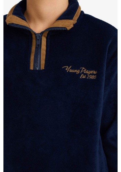 Erkek Çocuk Yarım Balıkçı Yaka Fermuarlı Nakışlı İçi Yumuşak Tüylü Polar Sweatshirt G3670A825CW