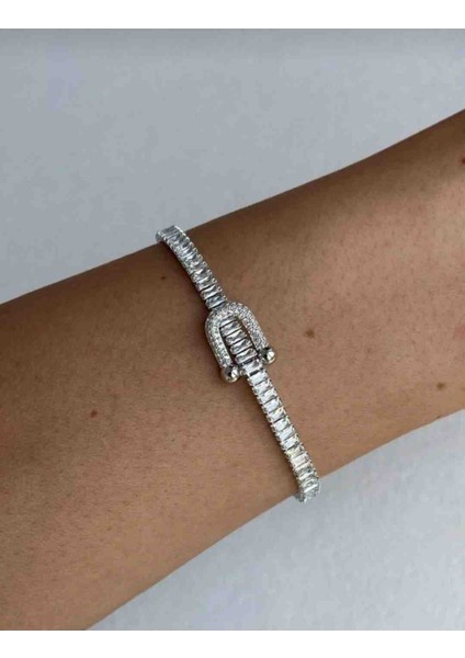 Silver Suyolu Baget Taşlı Tiff Model Çelik Bileklik