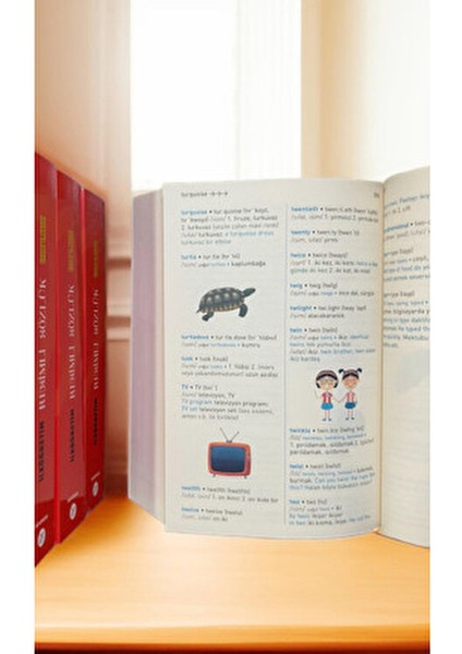 İlköğretim Resimli Sözlük Türkçe-İngilizce ve İngilizce-Türkçe 488 Sayfa