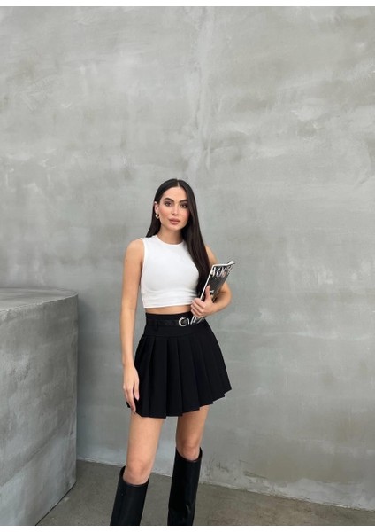 Duble Kumaş Pileli Şort Astarlı Kemerli Siyah Mini Etek