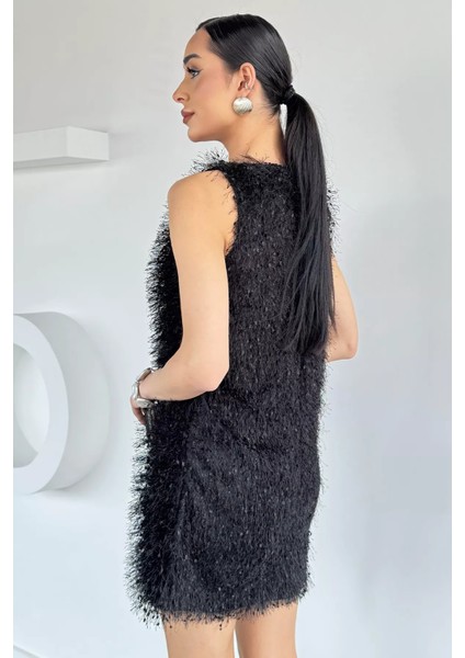 Zarif Püsküllü Dokulu Sıfır Kol Elbise P-00019740 fırsatları